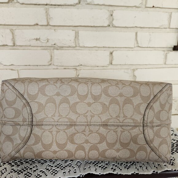 Coach Signature Khaki Shoulder Bag Purse - Picture 9 of 15